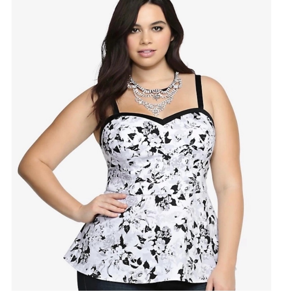 Torrid Size 1 Black and White Sateen Floral Peplum Top